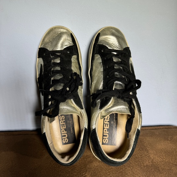 Golden Goose Superstar Sneakers Round Toe Lace Up Low Top Leather in Silver - Picture 12 of 15